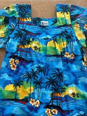 Royal Creations Made in Hawaii Blue Cotton Short Sleeve A-Line MuuMuu